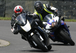 Motorbike racing Talan Skeels-Piggins