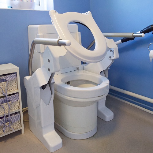 Accessible toilet by Clos-O-Mat