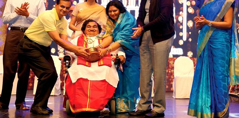 Sai Kaustuv Dasgupta receiving an award
