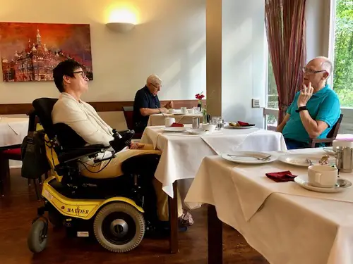 Breakfast at accessible Stadthaus hotel