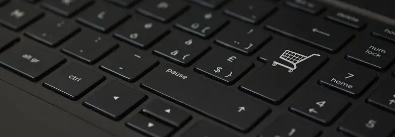 Keyboard with online shopping symbol