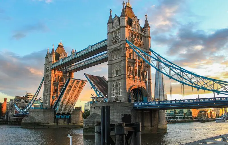 Tower Bridge London resized