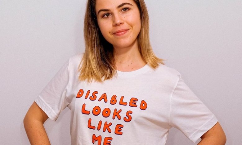 Mimi Butlin in 'Disabled looks like me' invisible disabilities t-shirt for Leonard Cheshire