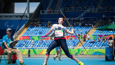 Hollie Arnold about to trow javelin